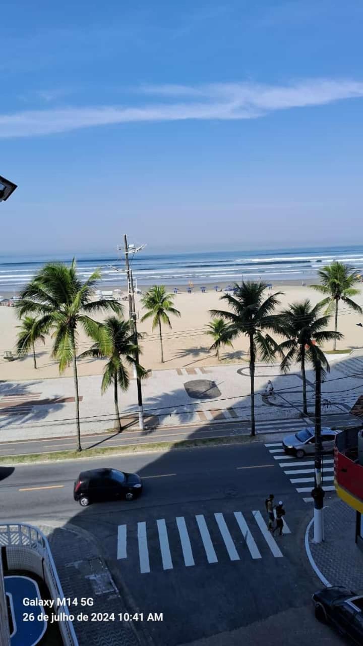 Predio Frente Para O Mar Na Praia Grande - Guilhermina מראה חיצוני תמונה